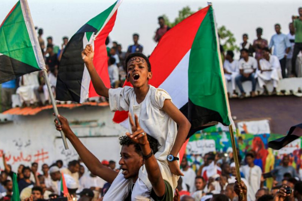 Sudan Komünist Partisi: Hükümet İsrail'le görüşerek devrime ihanet etti