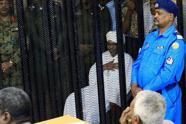 Sudan’ın eski cumhurbaşkanı uluslararası mahkemede yargılanacak