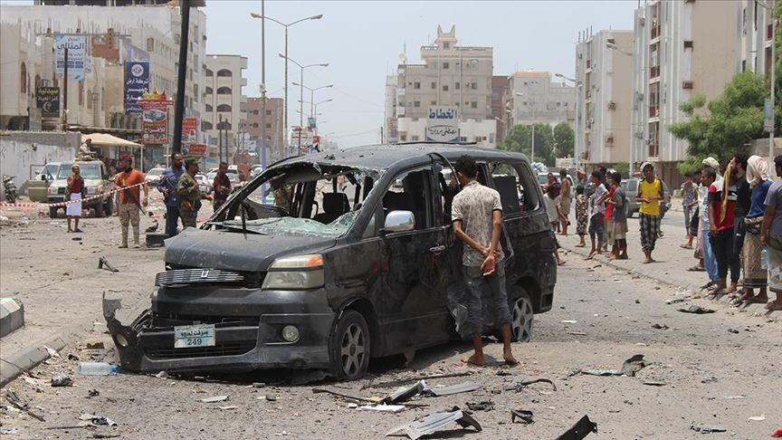 Yemen Savunma Bakanı’nın konvoyuna saldırı: 6 ölü
