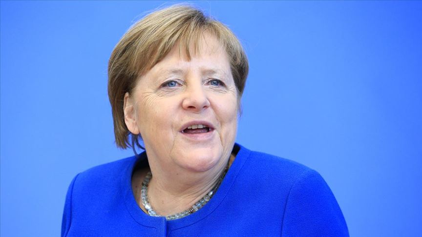Merkel, Kovid-19’a karşı alınan kurallara uyulması çağrısında bulundu