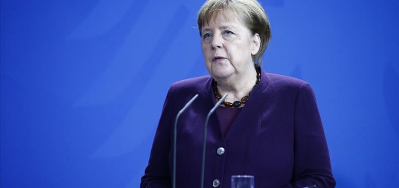 Merkel'in üçüncü Kovid-19 testi de negatif çıktı
