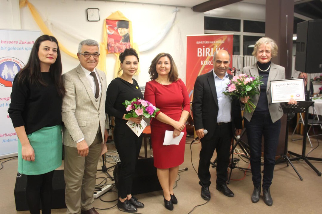 Ruhr Veliler Birliği “Yılın Emekçi Kadını” ödülünü verdi