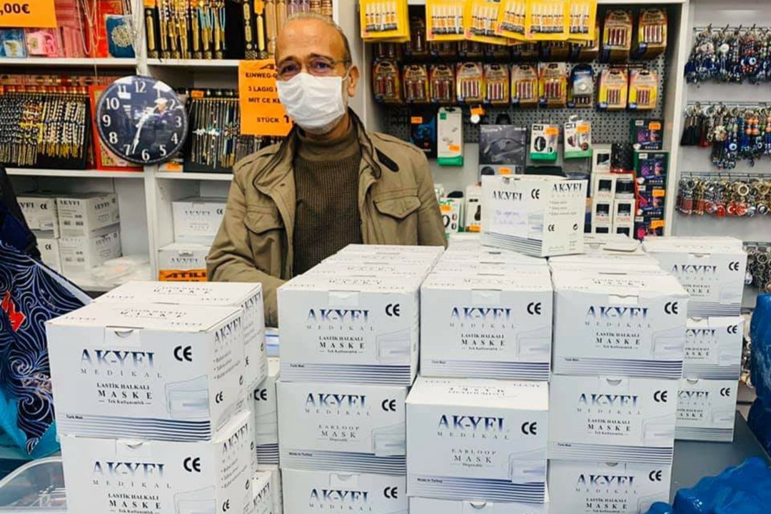 Türk işadamı, Nürnberg şehir hastanesine maske bağışladı