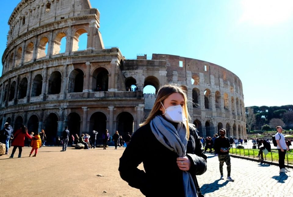 İtalya'da ölü sayısı 500'e yaklaştı: Tecrit önlemleri ülke geneline yayılıyor