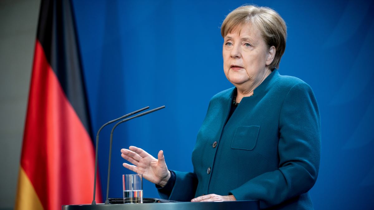 Merkel, eyalet başbakanlarıyla Kovid-19 önlemlerini görüştü