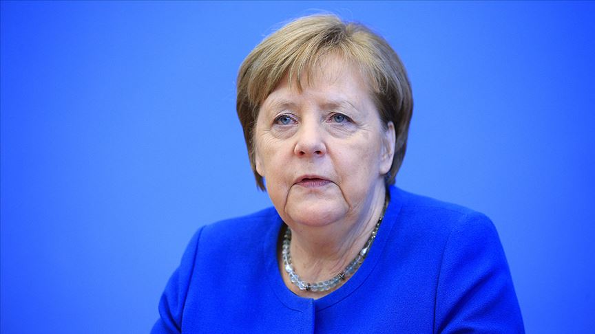 Merkel, Müslümanlara ramazanda ‘huzurlu, mübarek ve sağlıklı bir dönem’ diledi