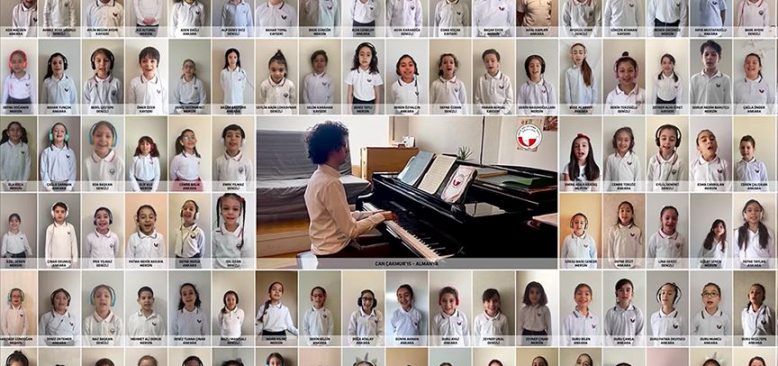 Piyanist Can Çakmur ile '100 Çocuk Korosu' online ortamda 23 Nisan Marşı'nı seslendirdi
