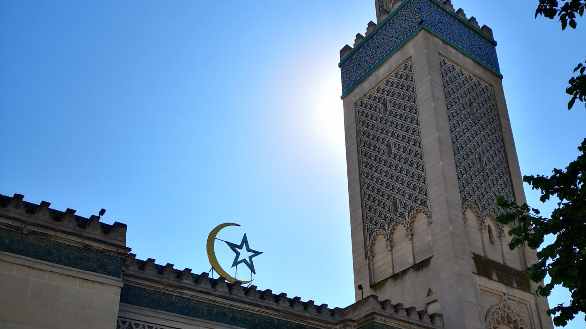 Fransa'da Ramazan'da Camiler Kapalı Kalacak