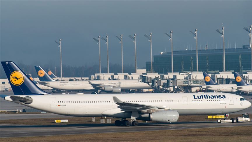 Lufthansa çalışanlarının üçte ikisini kısa süreliye geçirecek