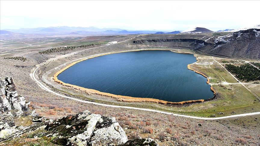 Kapadokya’nın ‘kalbi’ Narlıgöl ilkbaharda bir başka güzel