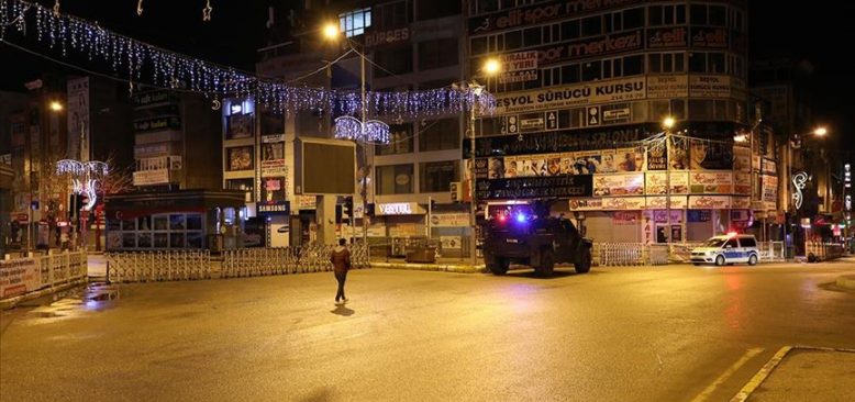 30 büyükşehir ile Zonguldak'ta sokağa çıkma yasağı başladı