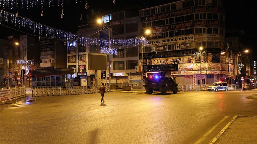 30 büyükşehir ile Zonguldak’ta sokağa çıkma yasağı başladı