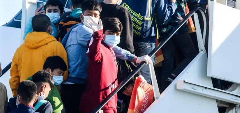 Yunanistan'daki kamplarda yaşayan refakatsiz 47 mülteci çocuk Almanya'ya ulaştı
