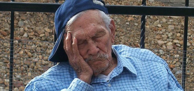 Uzmanından yaşlılara 'düzenli uyku' tavsiyesi