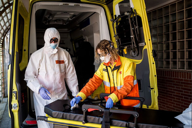 İspanya ve İran'da son 24 saatte koronavirüsten ölüm sayısı açıklandı