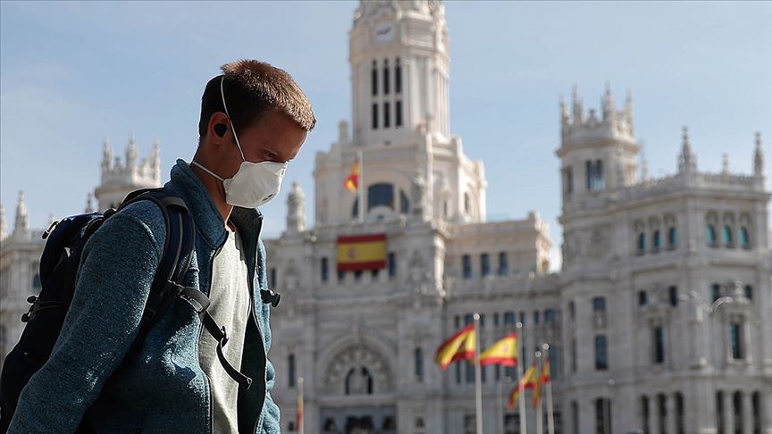 İspanya’da 12 bin 298 sağlık emekçisi koronavirüse yakalandı