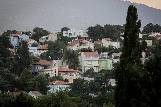 İsrailli belediye meclisi üyesi: Araplara ev satmayın