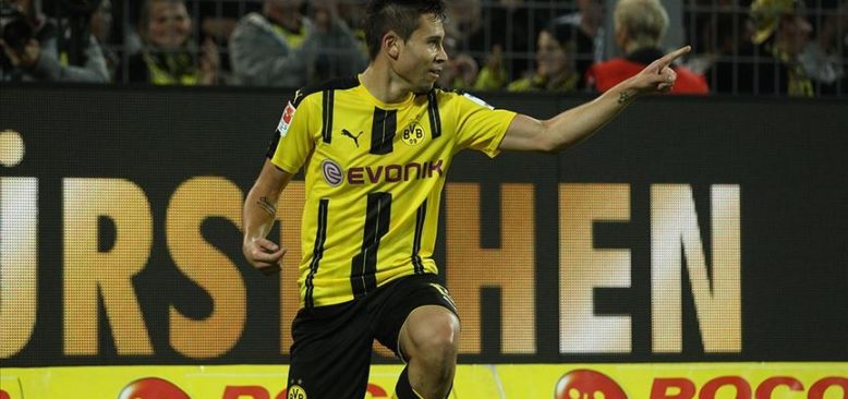 Borussia Dortmund deplasmanda 3 puanı 2 golle aldı