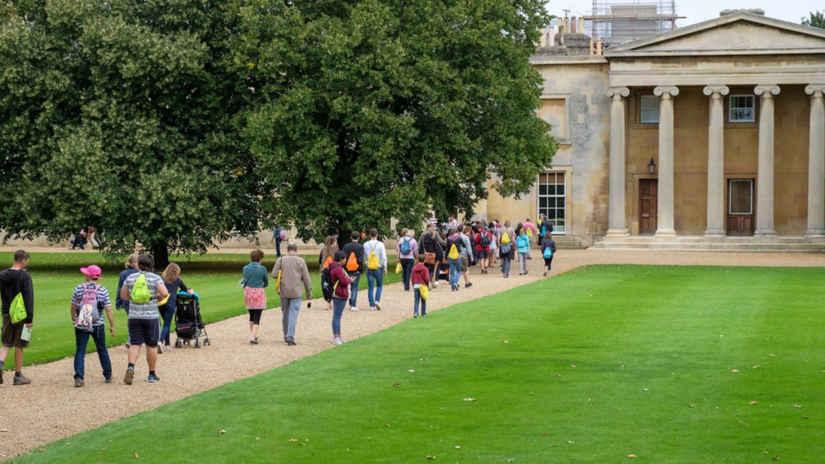 Cambridge Üniversitesi Gelecek Yaza Dek Yüz Yüze Eğitim Yapmayacak