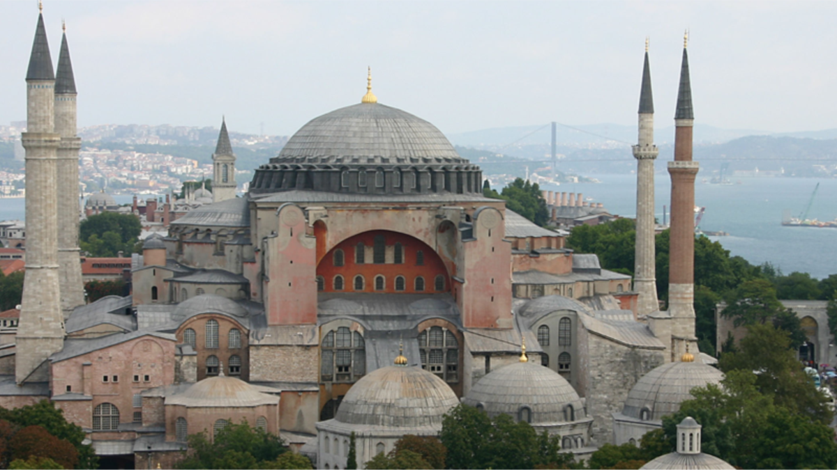 ''Ayasofya Türkiye'nin İç İşlerini İlgilendirir''