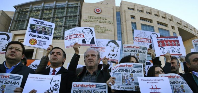 '‘10 Yılda 11 Bin Gazeteci İşsiz Kaldı 85 Gazeteci Hala Tutuklu’’