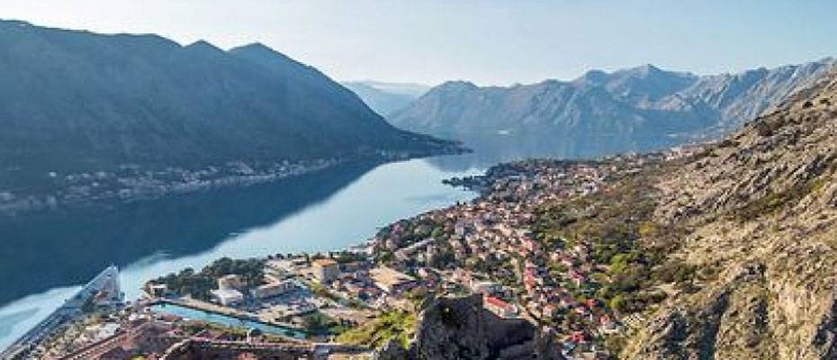 Karadağ, ülkeyi 18 Mayıs´ta turistlere açmayı planlıyor