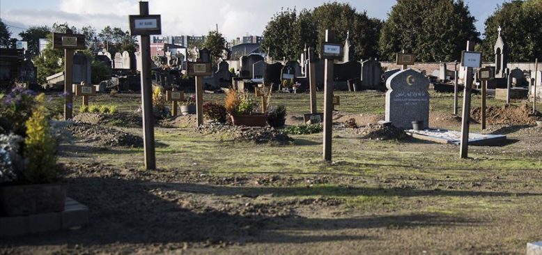 Fransa'da Müslümanlar için mezarlık kalmadı
