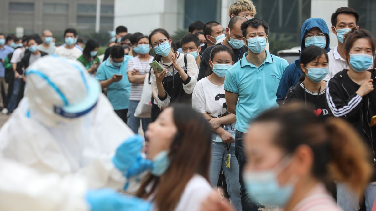 Çinli Acil Tıp Uzmanı: “Virüs Değişime Uğruyor”