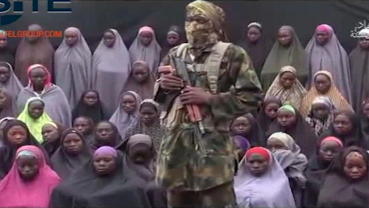 Boko Haram Nijerya'da Bir Köyü Yıktı Onlarca Kişiyi Öldürdü