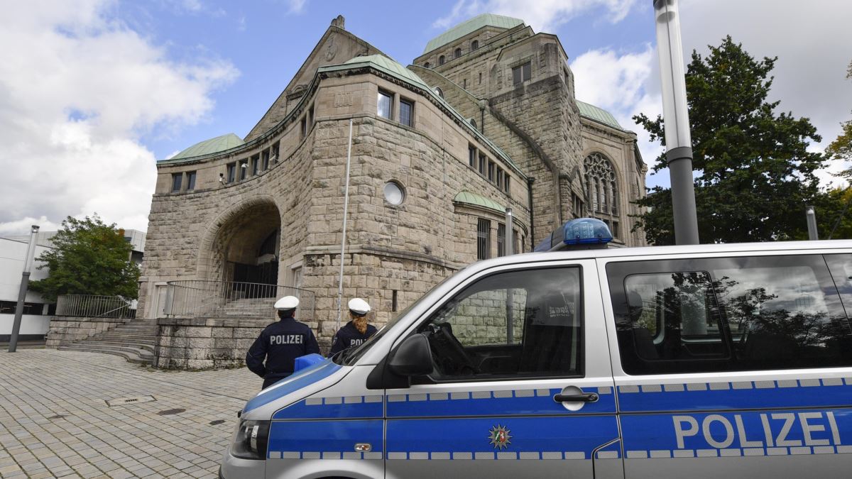 Almanya’da Aşırı Sağcı Saldırganın Yargılamasına Başlanıyor
