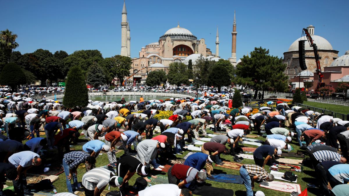 Ayasofya’daki İlk Namaza Katılanlara Göre Tarihi Karar Ne Anlama Geliyor? 