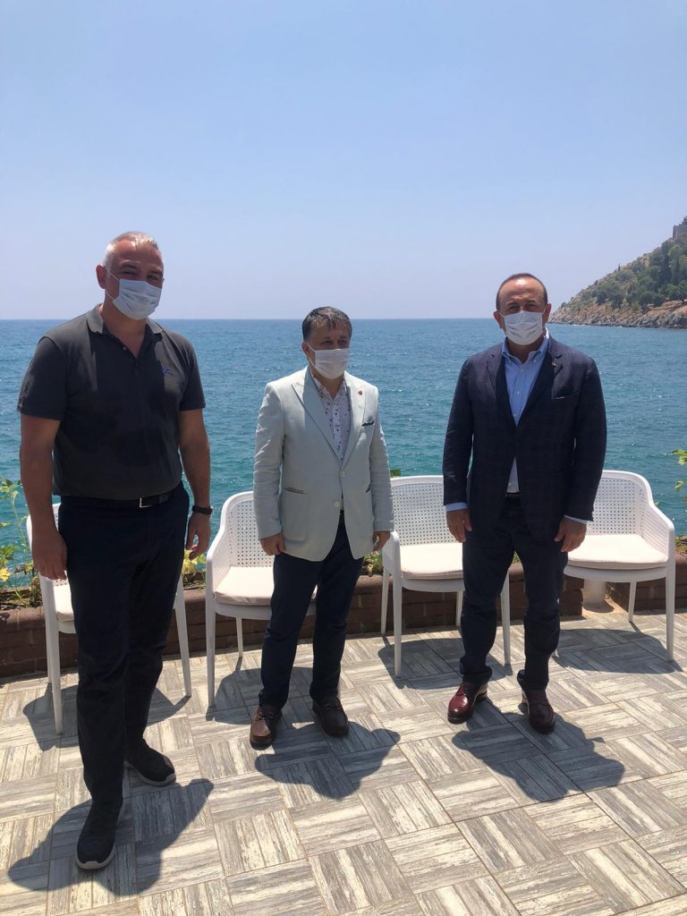 Dim, Alanya’da iki Bakanla buluştu