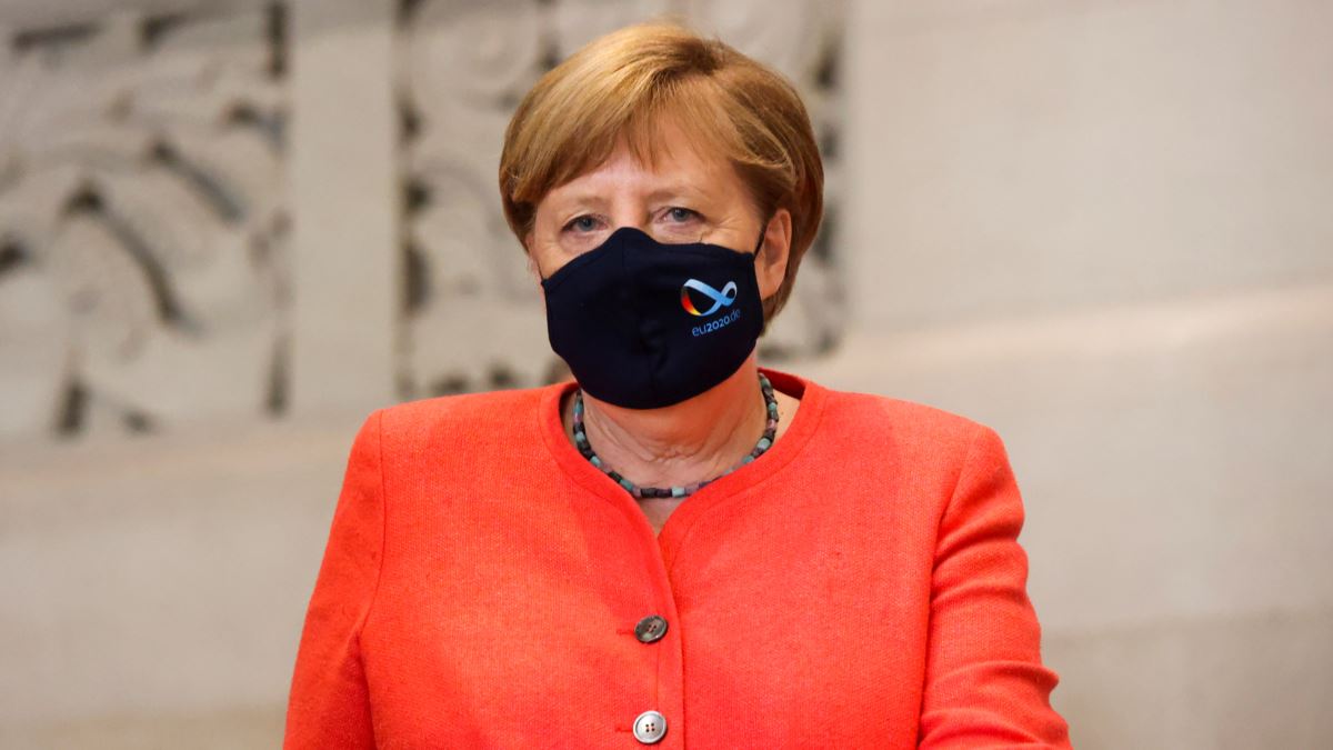 Merkel: Durum endişe verici, tedbirlere uyalım