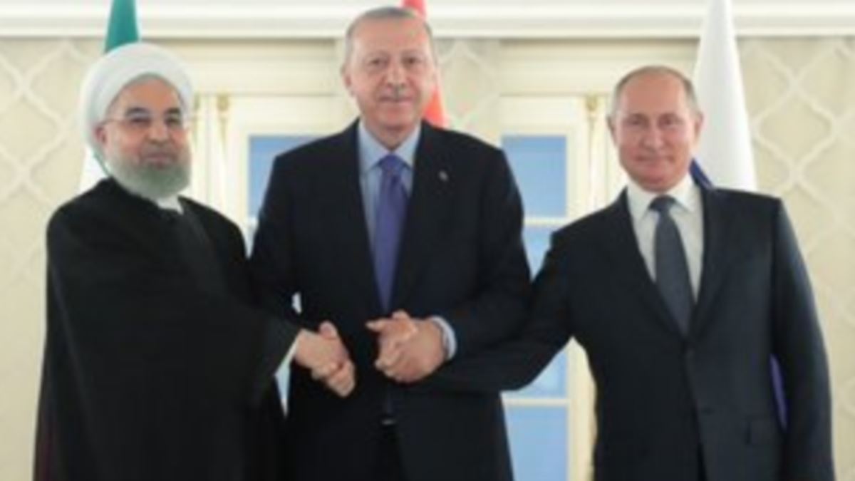 Putin: “Suriye’de Muhalif Taraflar Doğrudan Diyaloğa Girmeli”