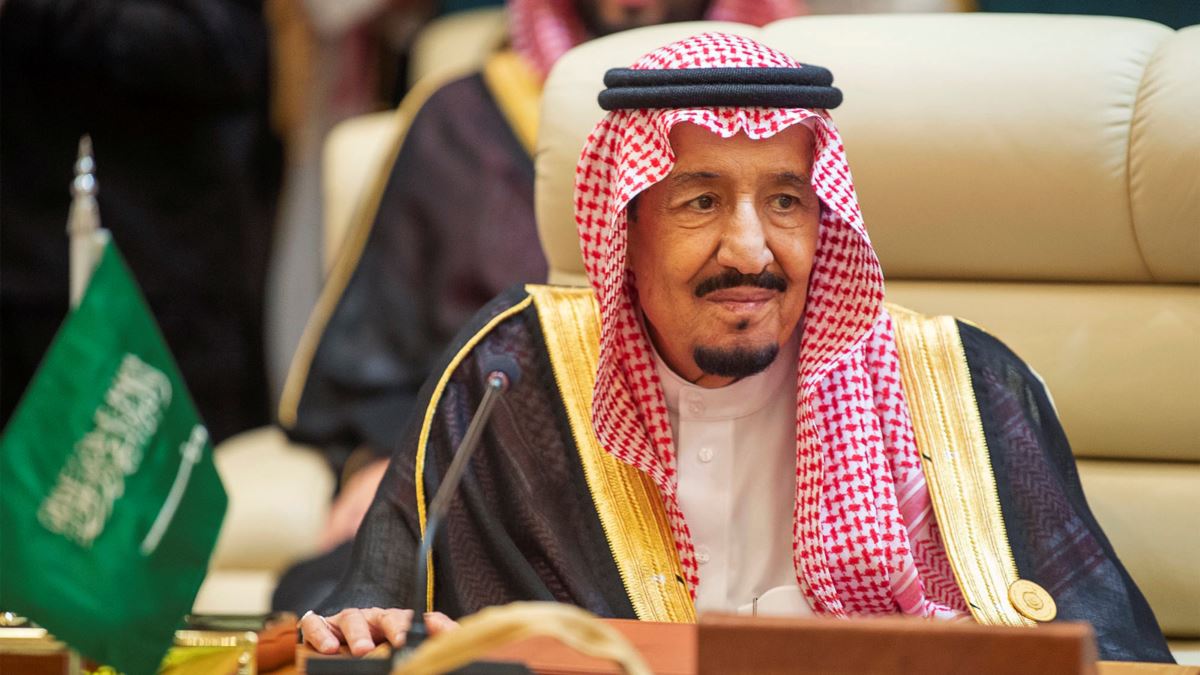 Suudi Kralı Selman Hastaneye Kaldırıldı
