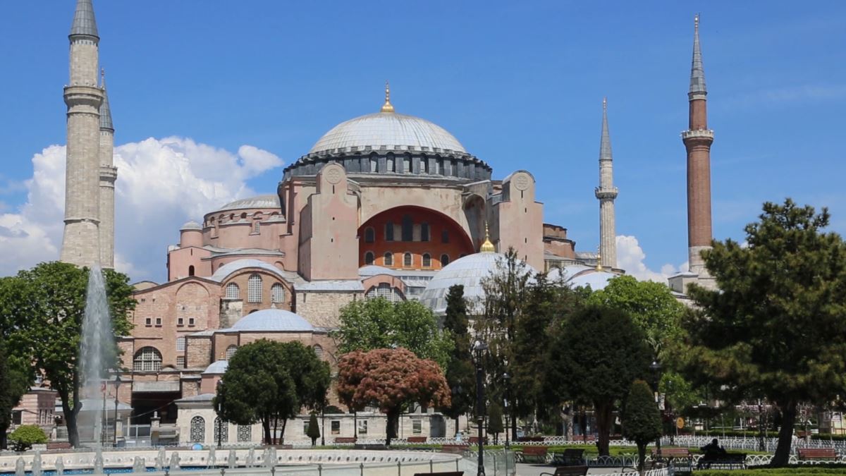 Yunanistan: Ayasofya Kararı Gereksiz ve Dar Görüşlü 