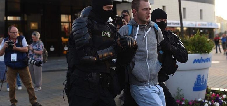 Belarus’ta polis müdahalesine rağmen seçim protestoları devam ediyor
