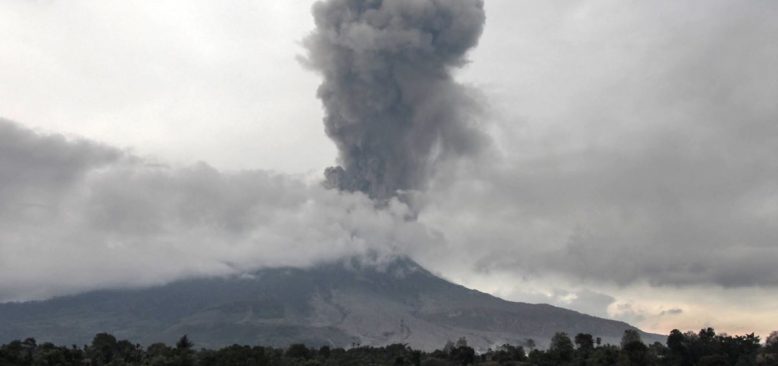 Endonezya'da 6 Dakika Arayla İki Büyük Deprem