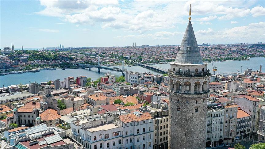 Galata Kulesi’ndeki tahribata suç duyurusu