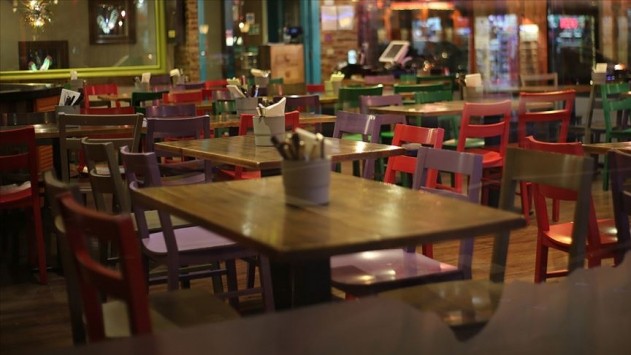 Çeşme'de koronavirüs tedbirlerine uymayan mekanlara ceza