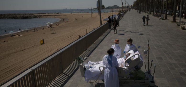 İspanya’da Corona Hastalarına Sahilde Temiz Hava Molası