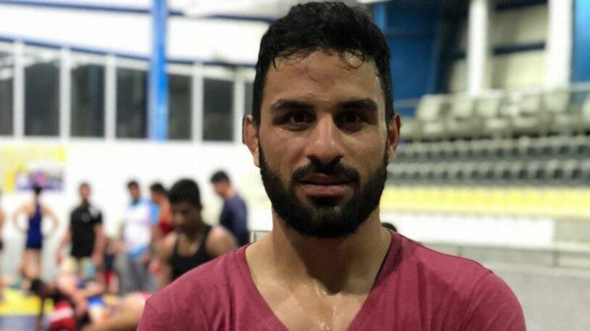 İranlı Güreşçi tepkilere rağmen idam dildi