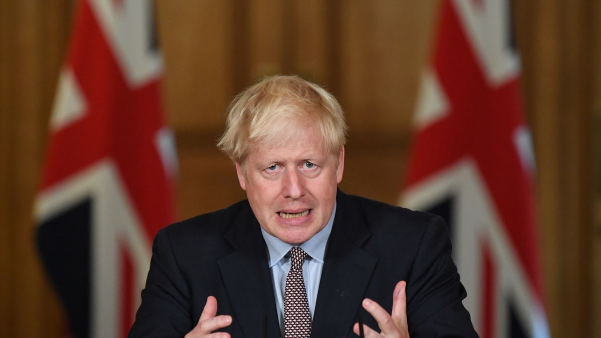 Boris Johnson’dan AB’ye: “Tehditlerinizi Masadan Kaldırın”