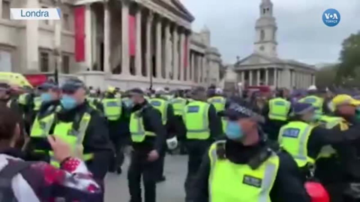 Londra’da Karantina Karşıtlarına Polis Müdahalesi
