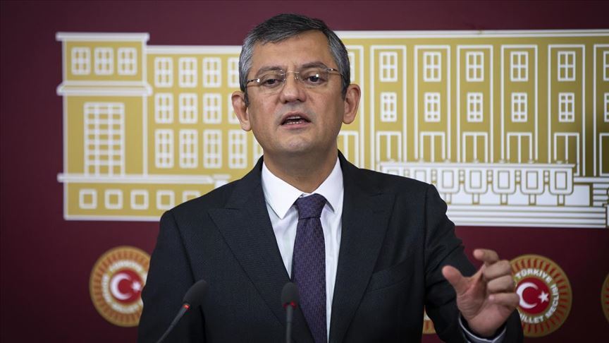 Özgür Özel, "Abdullah Gül'ün, CHP'nin cumhurbaşkanı adayı olması mümkün değildir."