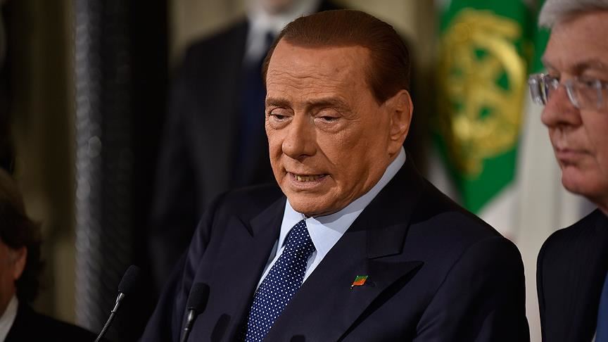 Berlusconi Kovid-19’a yakalandı