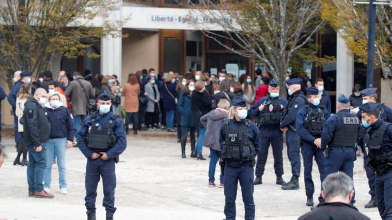 Fransa’da Başı Kesilen Öğretmen Cinayetinde 9 Gözaltı