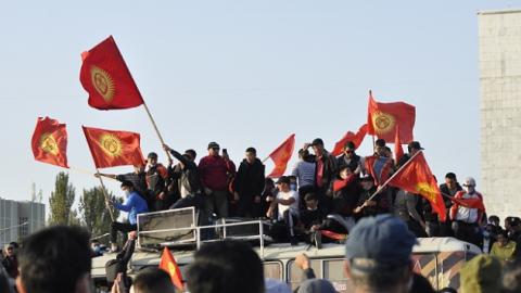 Kırgızistan'da seçimler iptal edildi