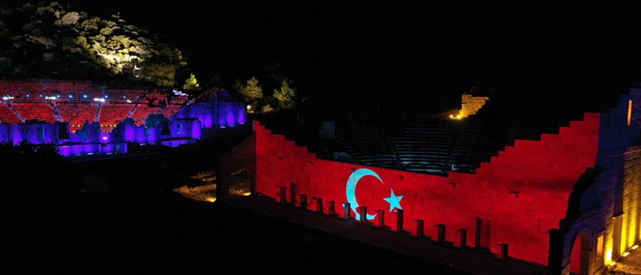 Patara Antik Kenti’nde Büyük Cumhuriyet Konseri düzenlendi