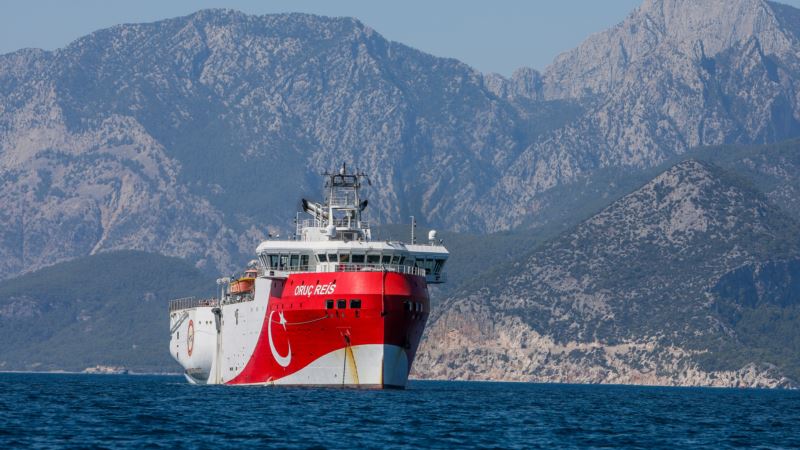 “Türkiye Doğu Akdeniz’de Politik Hata Yapıyor”